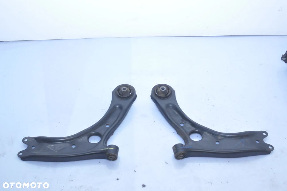 Hyundai Tucson III Wahacz 2015-2021 - 1