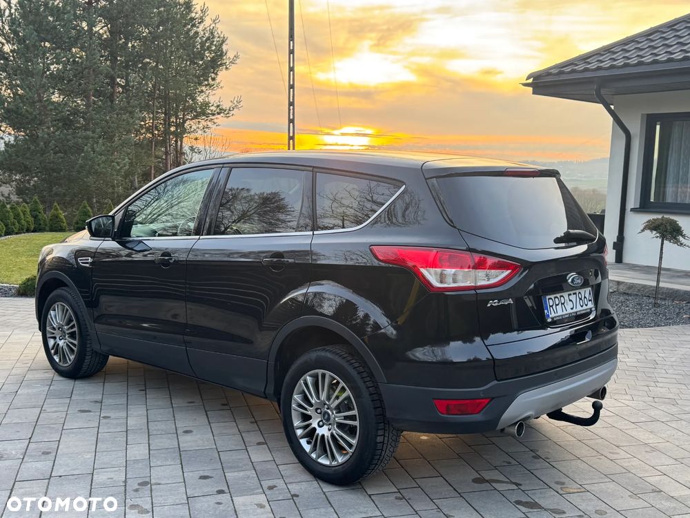 Ford Kuga 2.0 TDCi 4x4 Titanium - 2