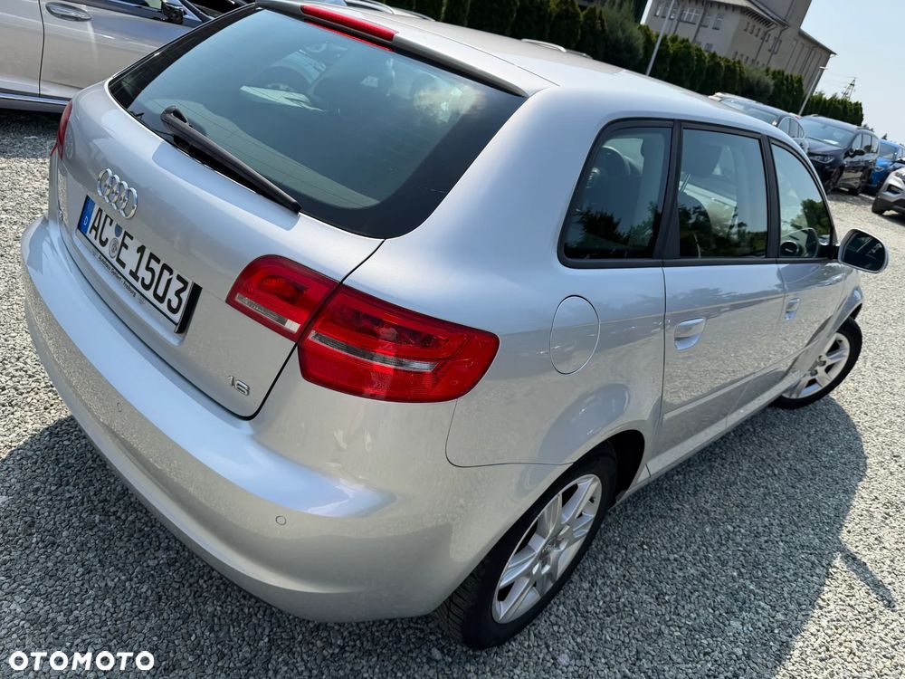 Audi A3 Sportback 1.6 Attraction - 23