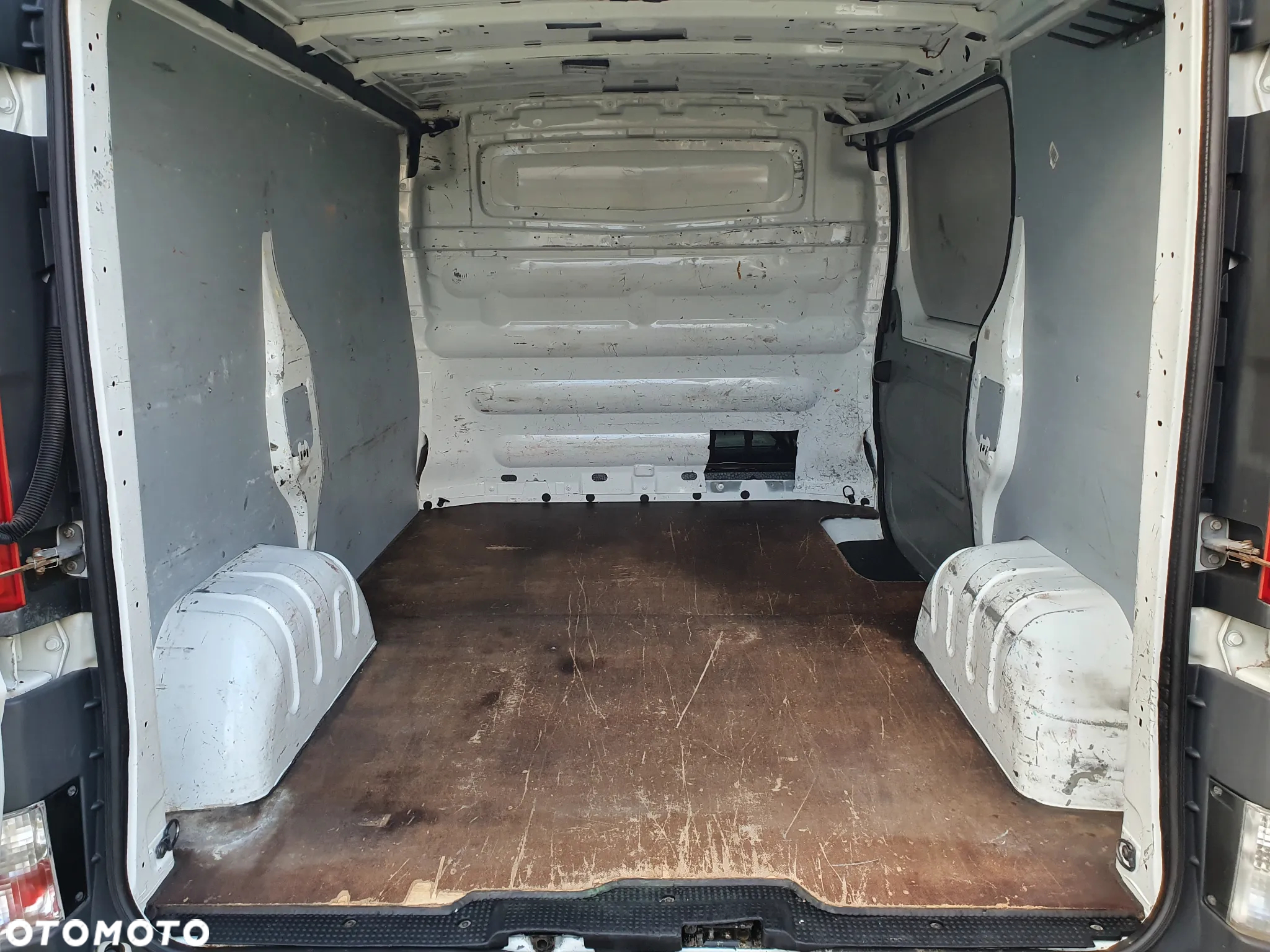 Renault Trafic - 9