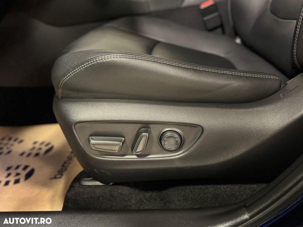 Toyota RAV4 2.5 4x4 Team Deutschland - 25