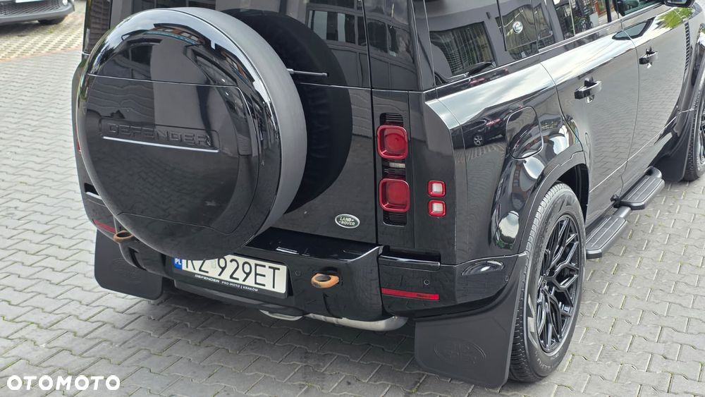 Land Rover Defender - 8
