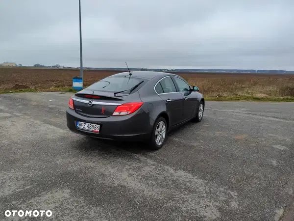 Opel Insignia 1.6 - 2