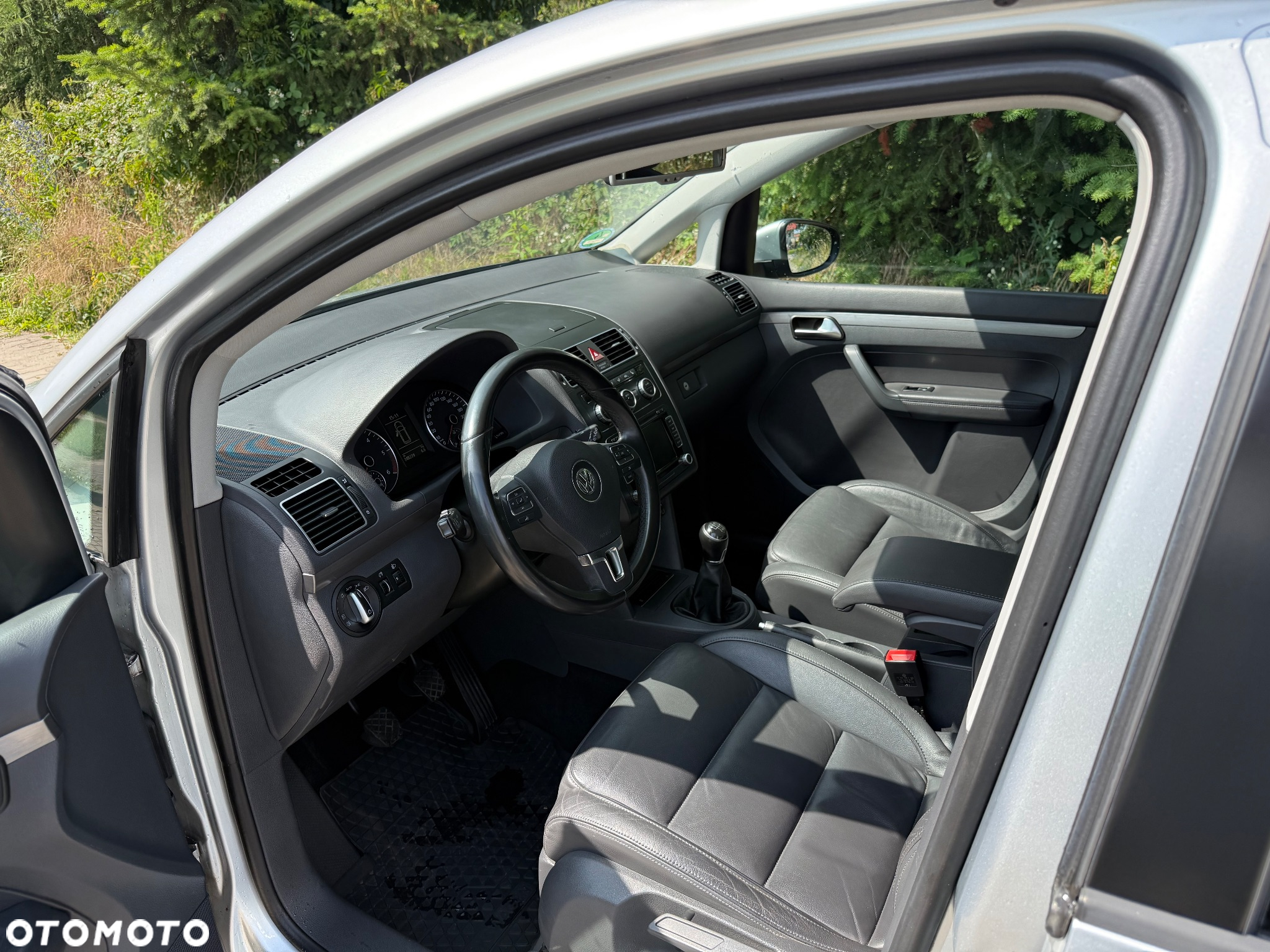 Volkswagen Touran 2.0 TDI DPF Cross - 11