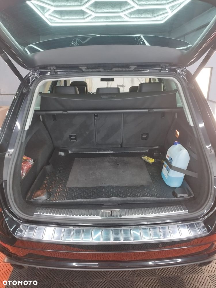 Volkswagen Touareg - 12