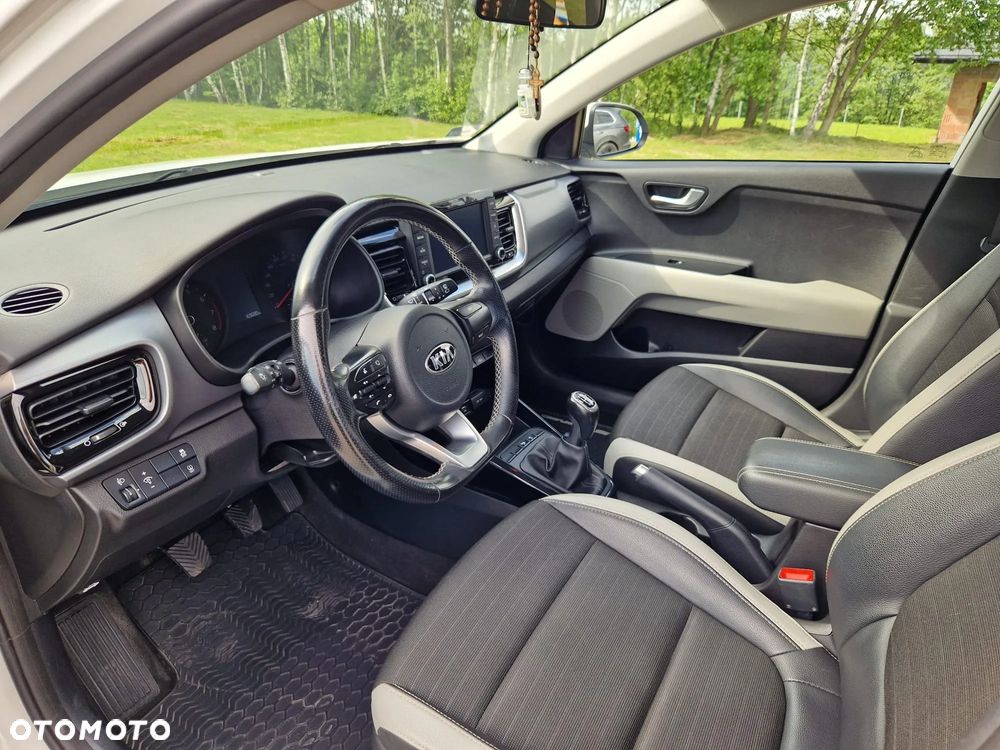 Kia Stonic 1.4 L - 10