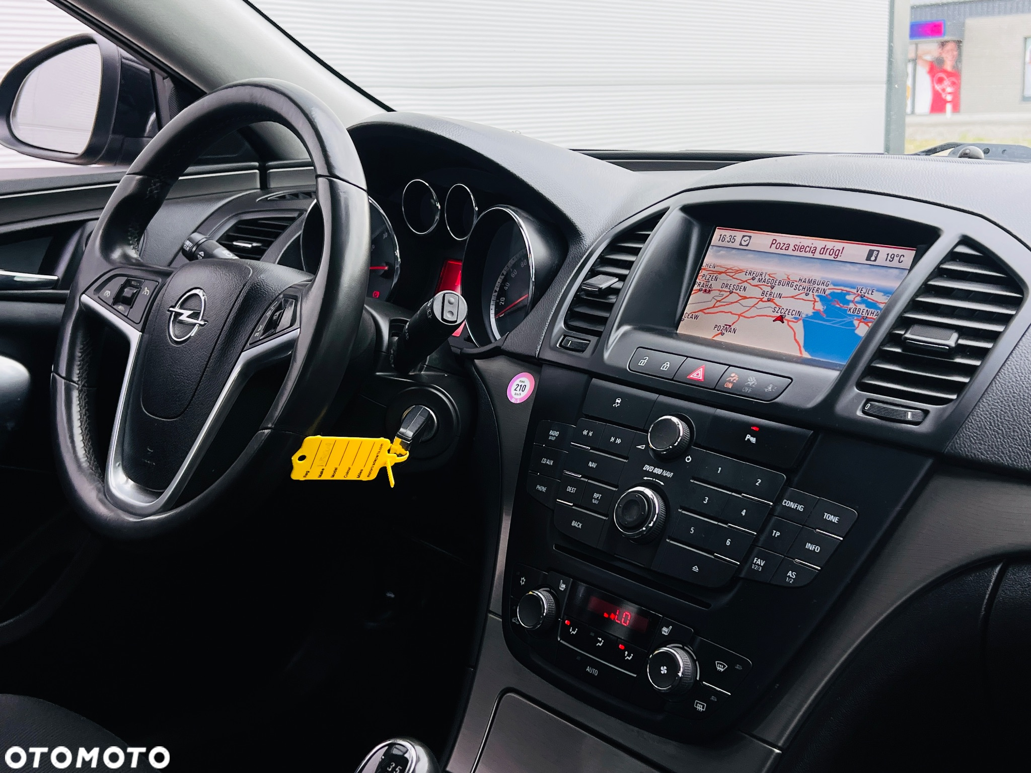 Opel Insignia 1.8 Sports Tourer - 8