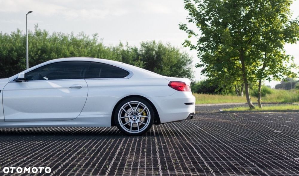 BMW Seria 6 650i - 13