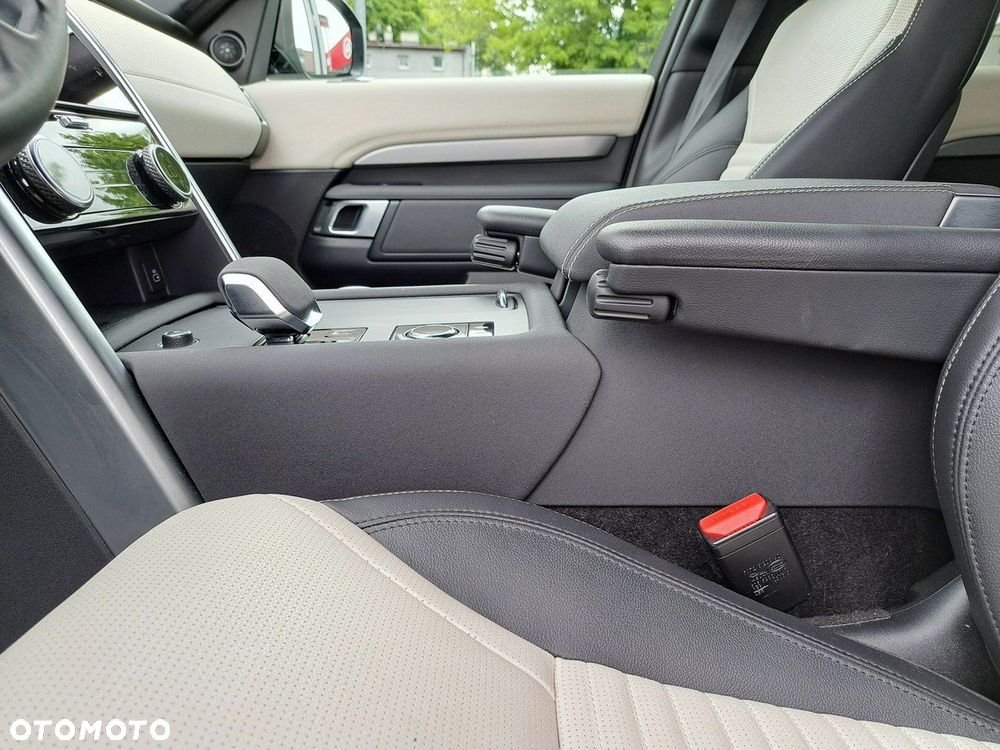 Land Rover Discovery - 34