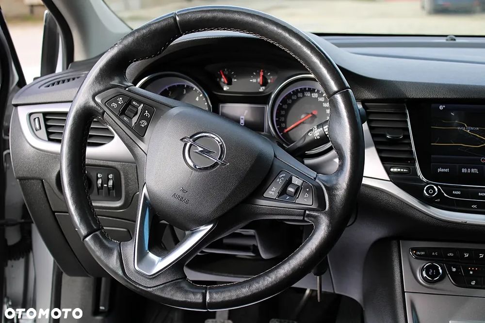 Opel Astra - 16