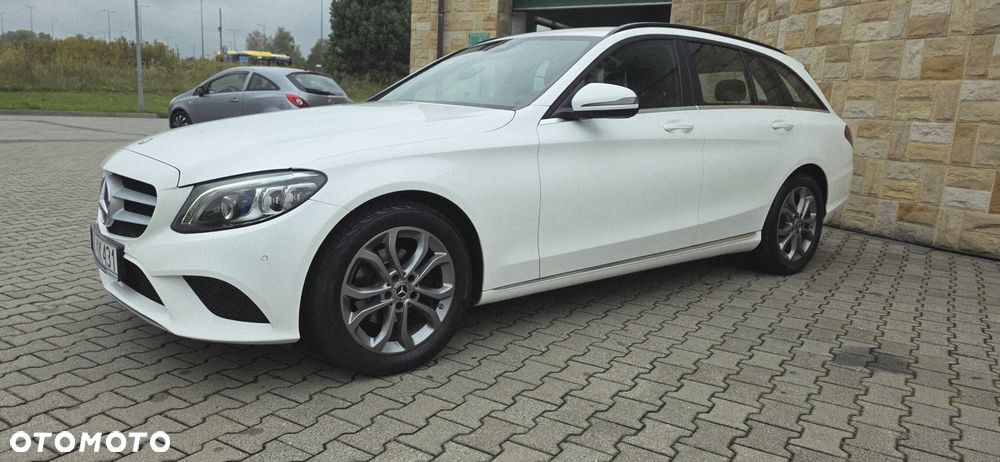 Mercedes-Benz Klasa C 200 d 9G-TRONIC - 32