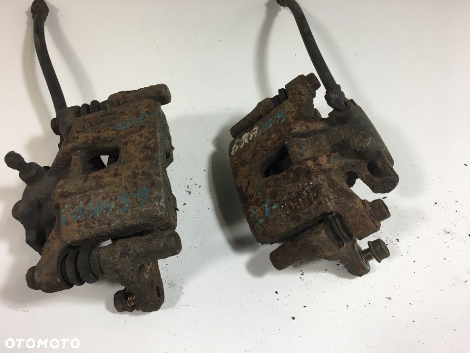 ZACISK HAMULCOWY LEWY PRAWY TYŁ MITSUBISHI GRANDIS 03-11 - 1