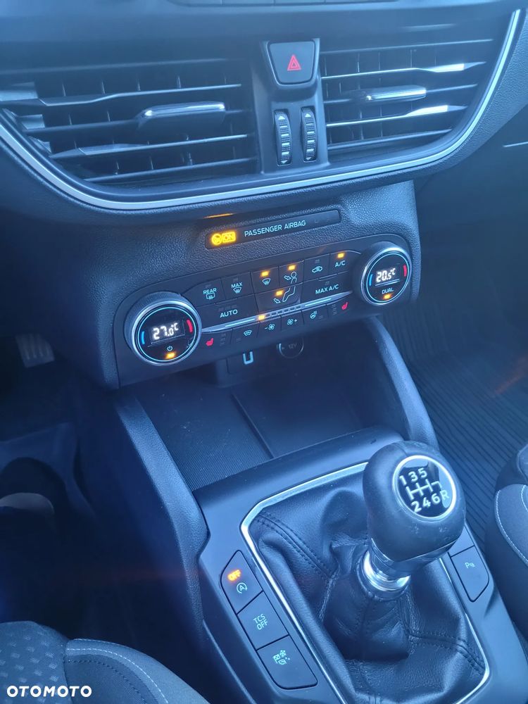 Ford Focus 1.0 EcoBoost Trend Edition - 10