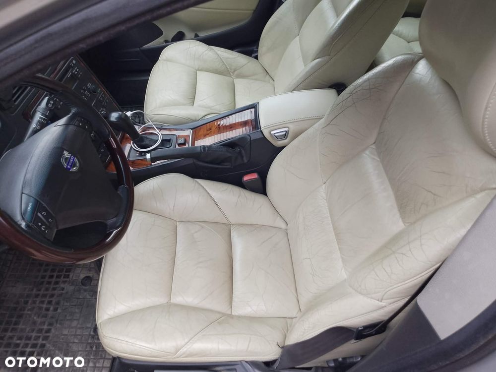 Volvo V70 2.4 Summum - 10