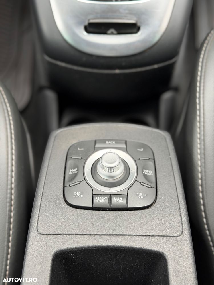 Renault Scenic - 16
