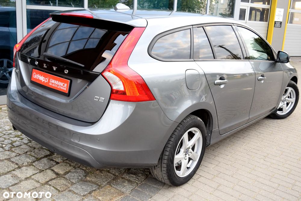 Volvo V60 D2 Drive-E Kinetic - 3