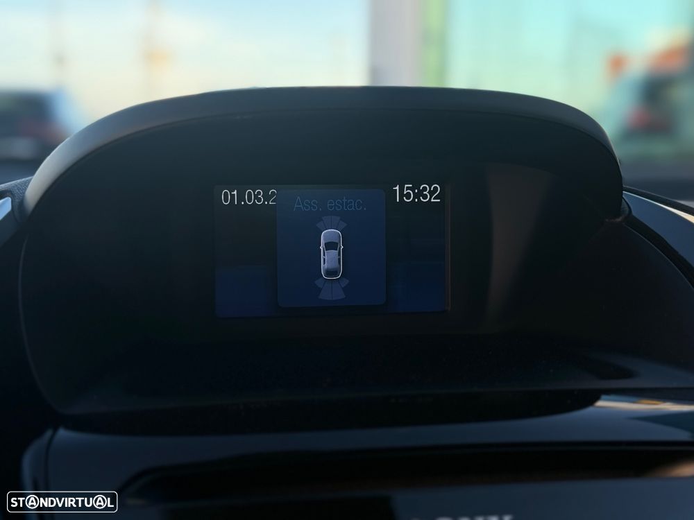 Ford B-Max 1.0 EcoBoost Titanium - 11
