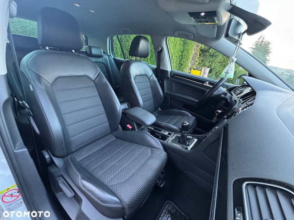 Volkswagen Golf 1.6 TDI BlueMot Comfortline - 16