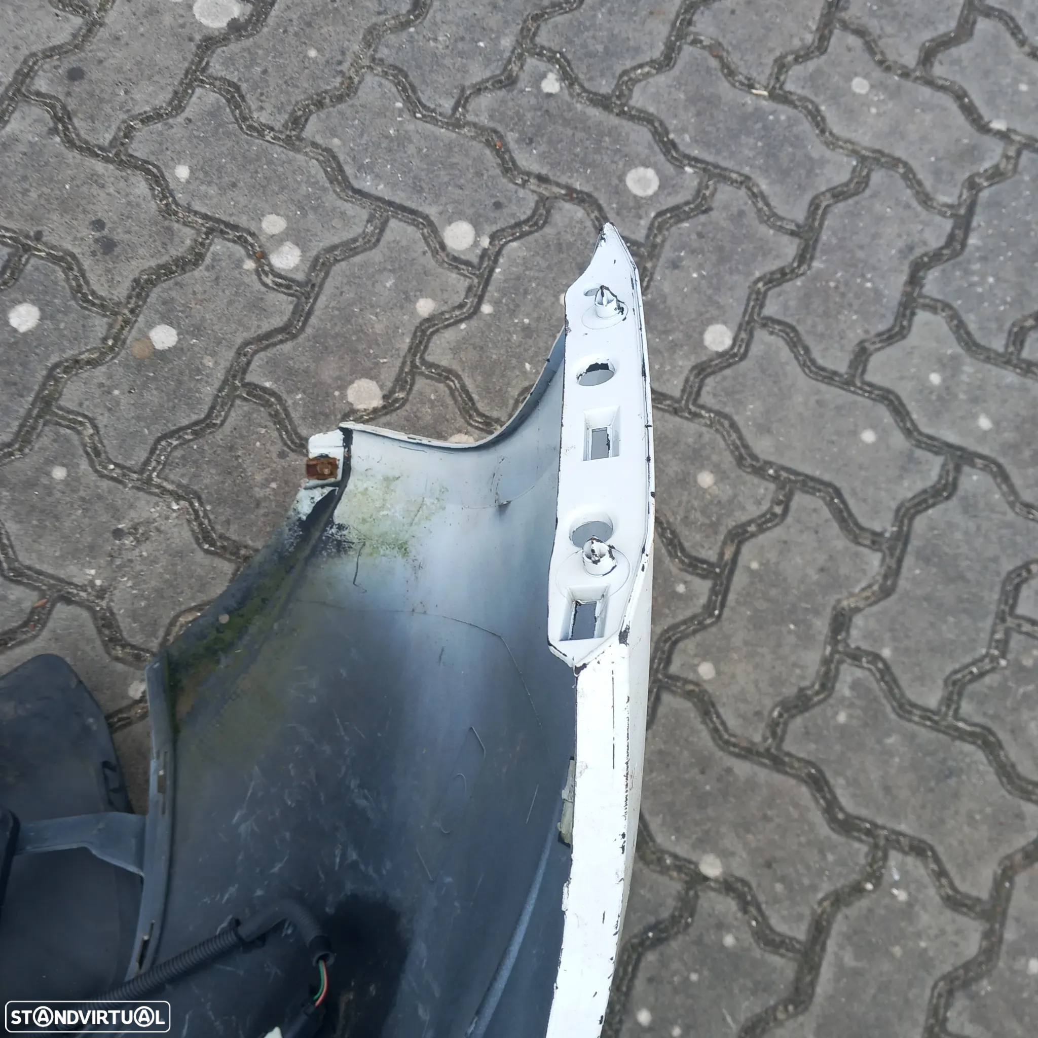 Para choques tras peugeot 308. 9677960477 - 5