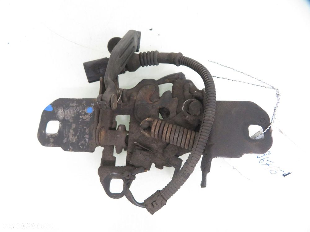 ZAMEK MASKI SEAT TOLEDO II 1M0823503 - 1