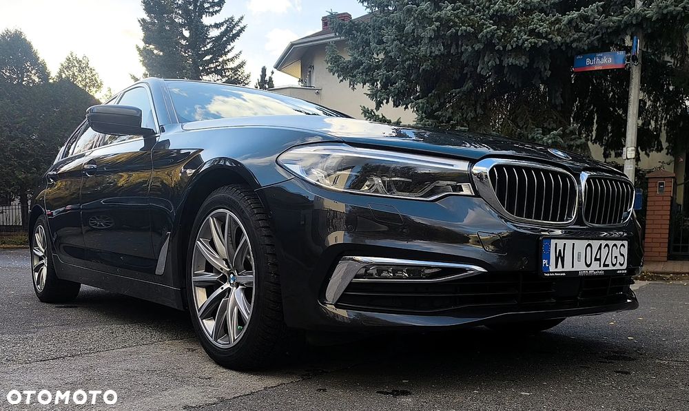 BMW Seria 5 530i xDrive - 17