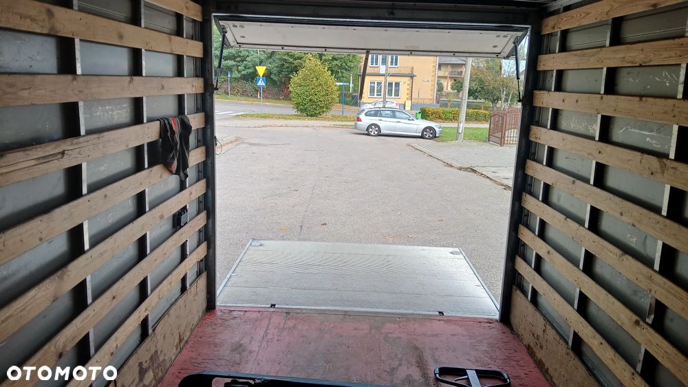 Iveco DAILY 35C12 - 18