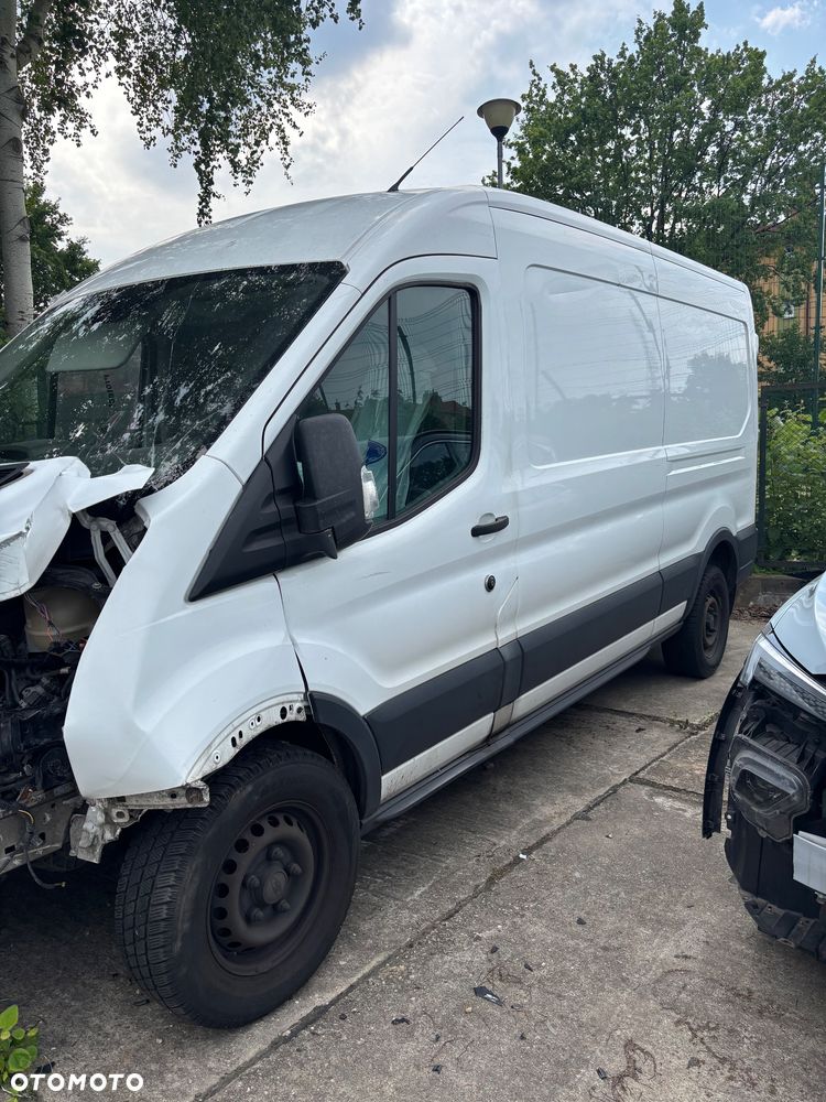 Ford Transit - 12