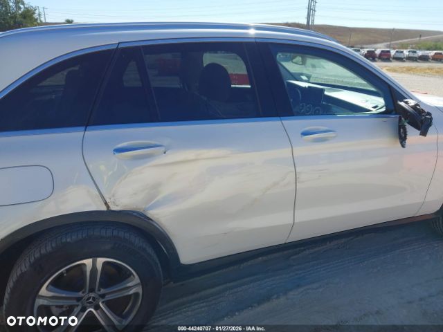 Mercedes-Benz GLC - 13