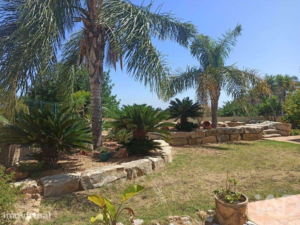 Moradia isolada T5 em Quelfes de 230 m2 - Grande imagem: 4/9