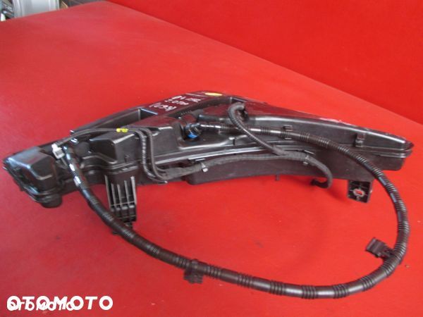 AUDI A4 B9 ZBIORNICZEK SPRYSKIWACZY 8W0955451 E/F - 5