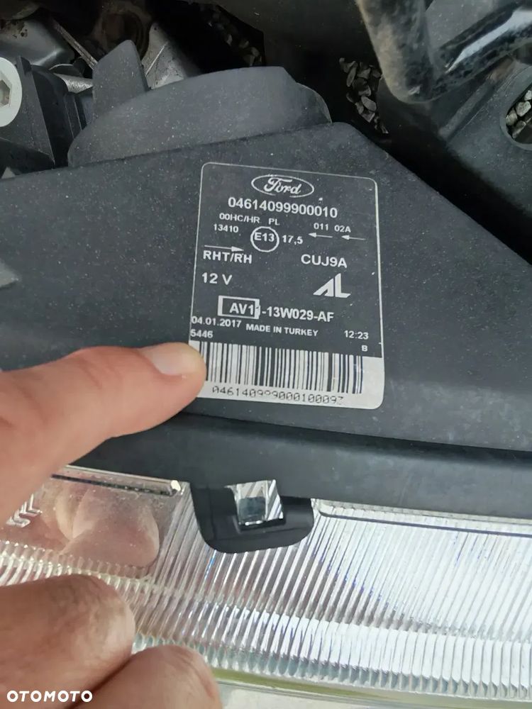 Ford B-MAX 1.0 EcoBoost Titanium - 24