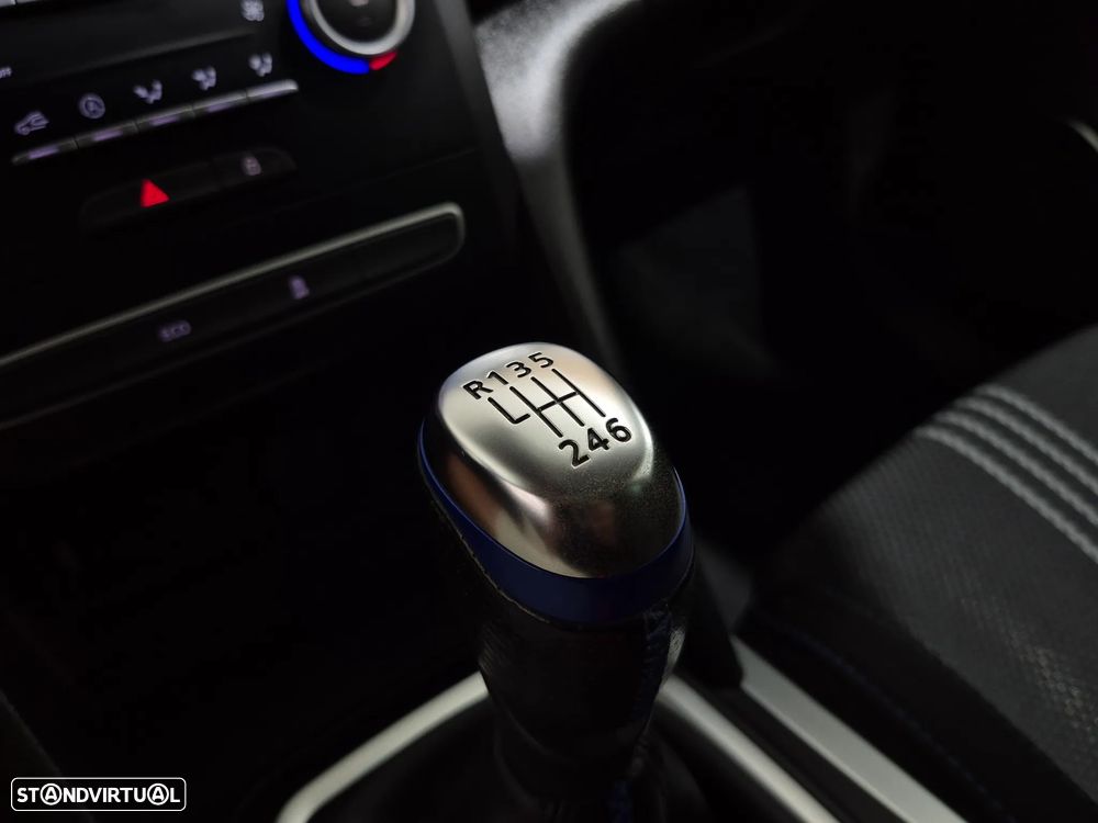Renault Mégane Sport Tourer 1.5 dCi GT Line J18 - 15