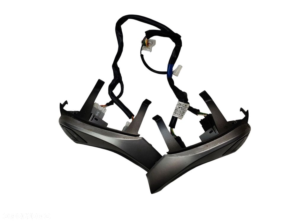 PRZYCISKI MULTIFUNKCJI KIEROWNICY HYUNDAI I30 II (2011-2014) 1.4 16V 99KM - 4