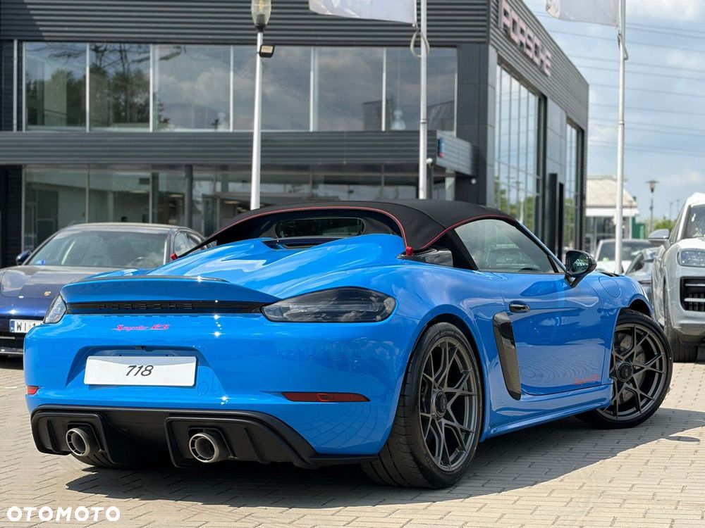 Porsche 718 Spyder - 7