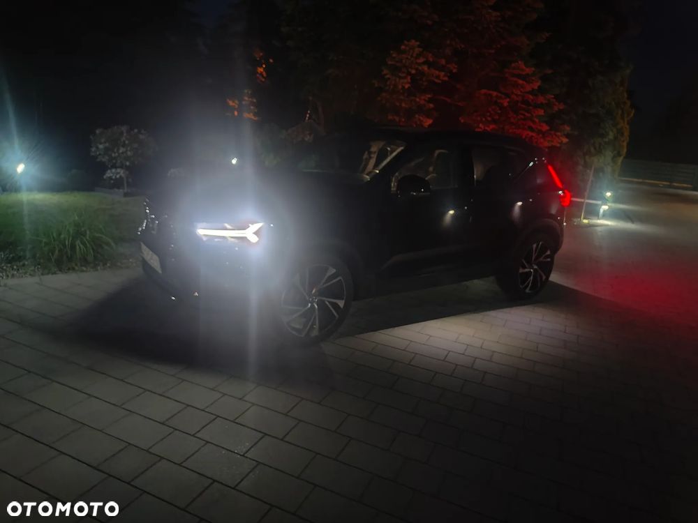 Volvo XC 40 T5 AWD R-Design - 33