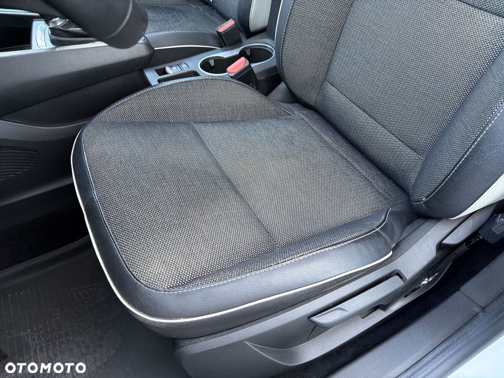 Renault Captur 1.3 TCe mHEV Techno EDC - 12