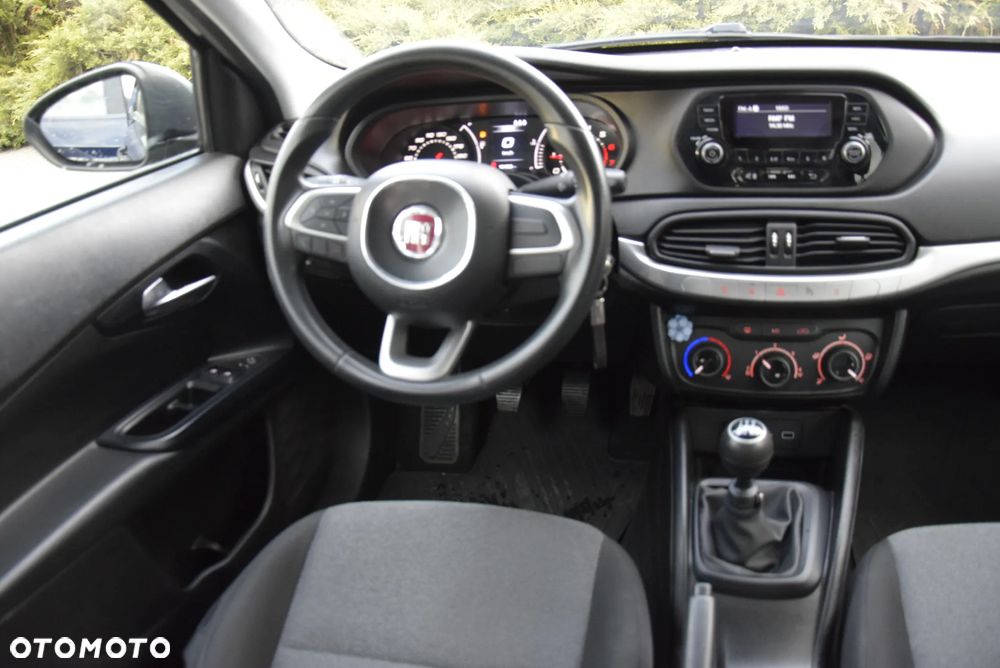 Fiat Tipo - 18