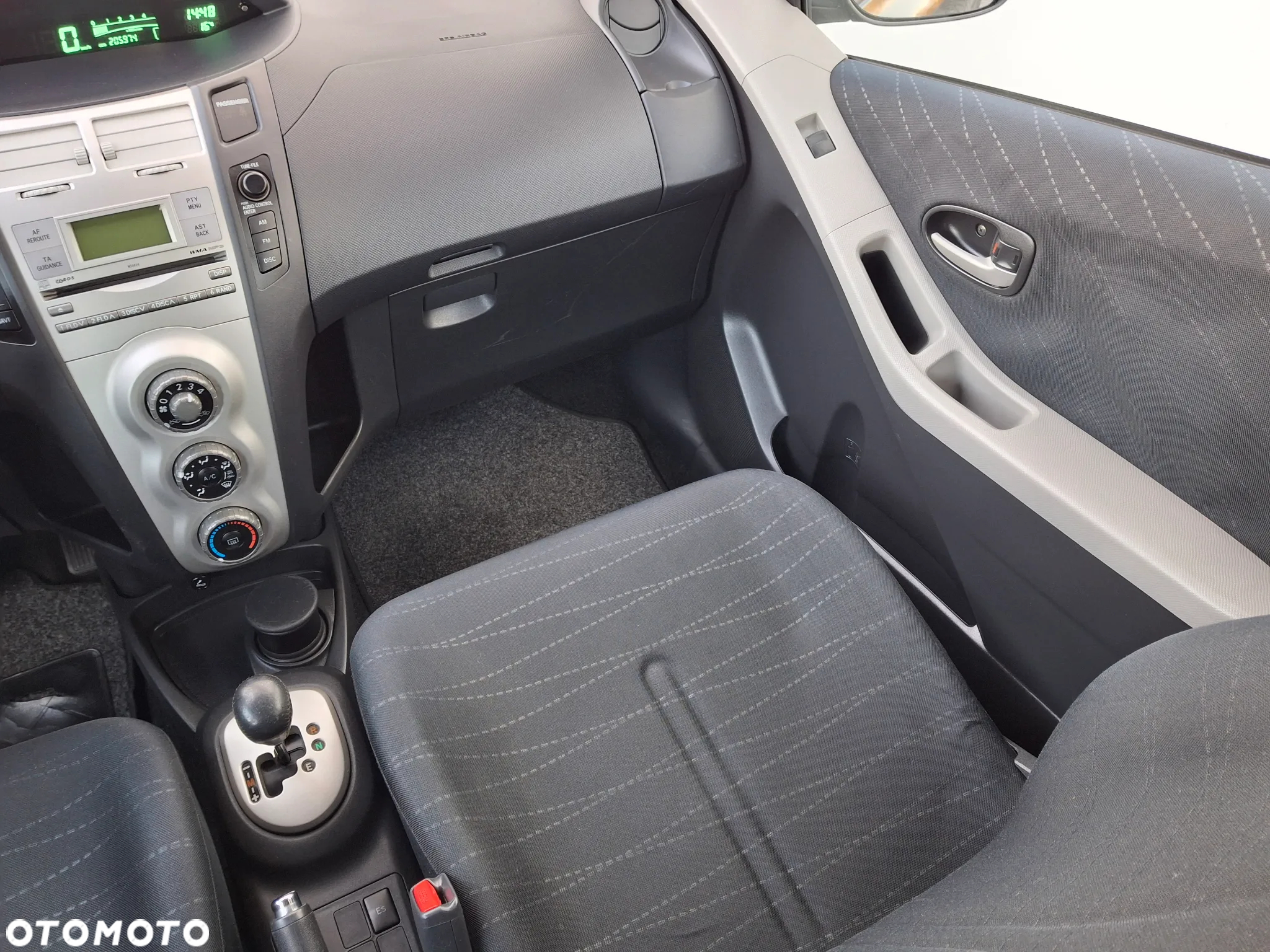 Toyota Yaris 1.4 D-4D Multi Mode Life - 27