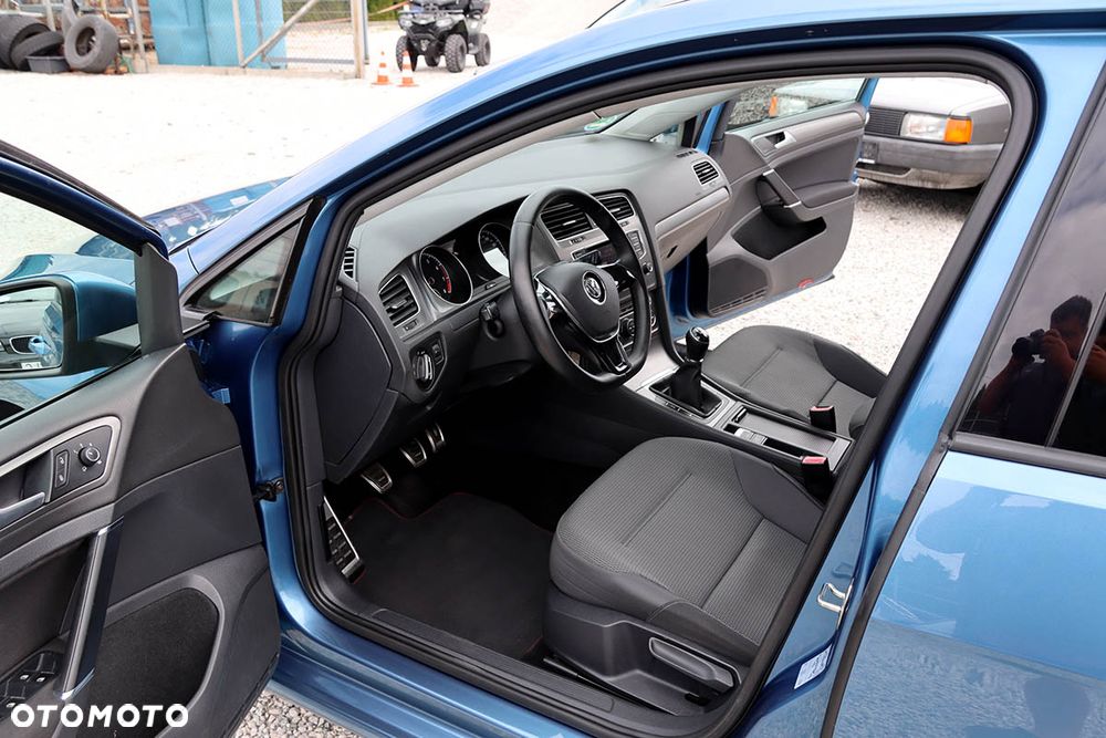 Volkswagen Golf 1.2 TSI BlueMotion Technology Cup - 19