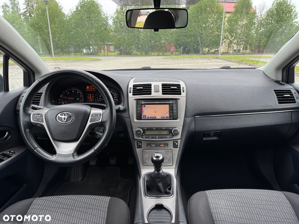 Toyota Avensis 2.0 D-4D - 5