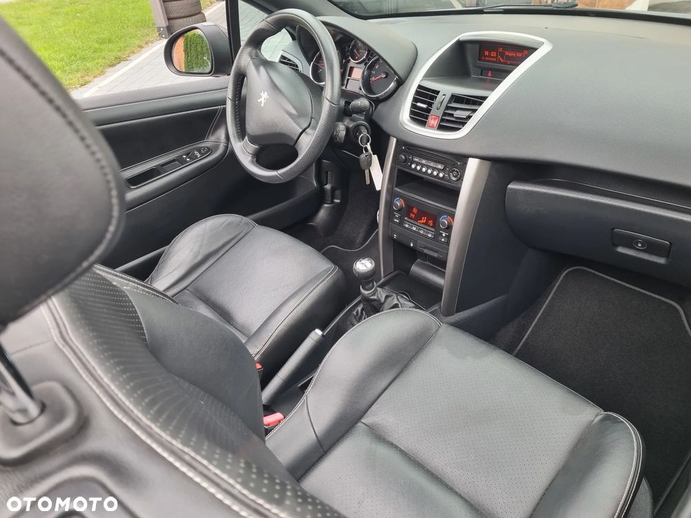 Peugeot 207 CC 1.6 Intense - 9