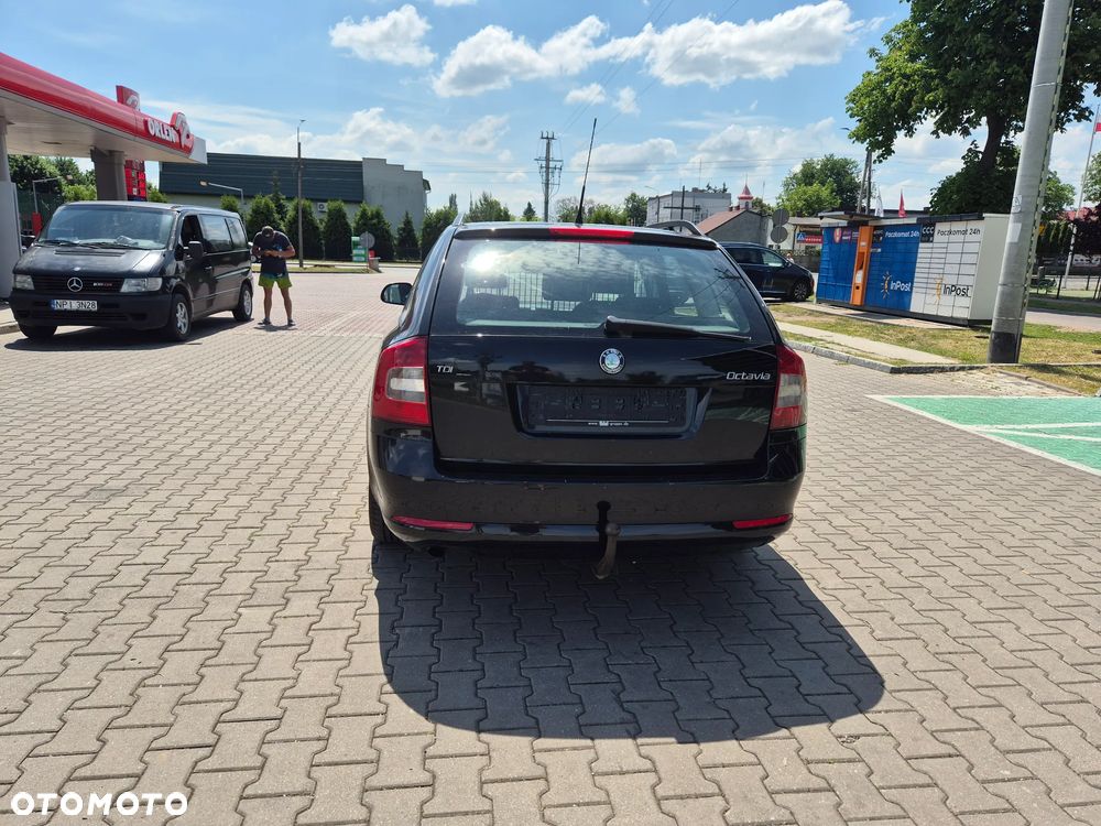 Skoda Octavia - 8