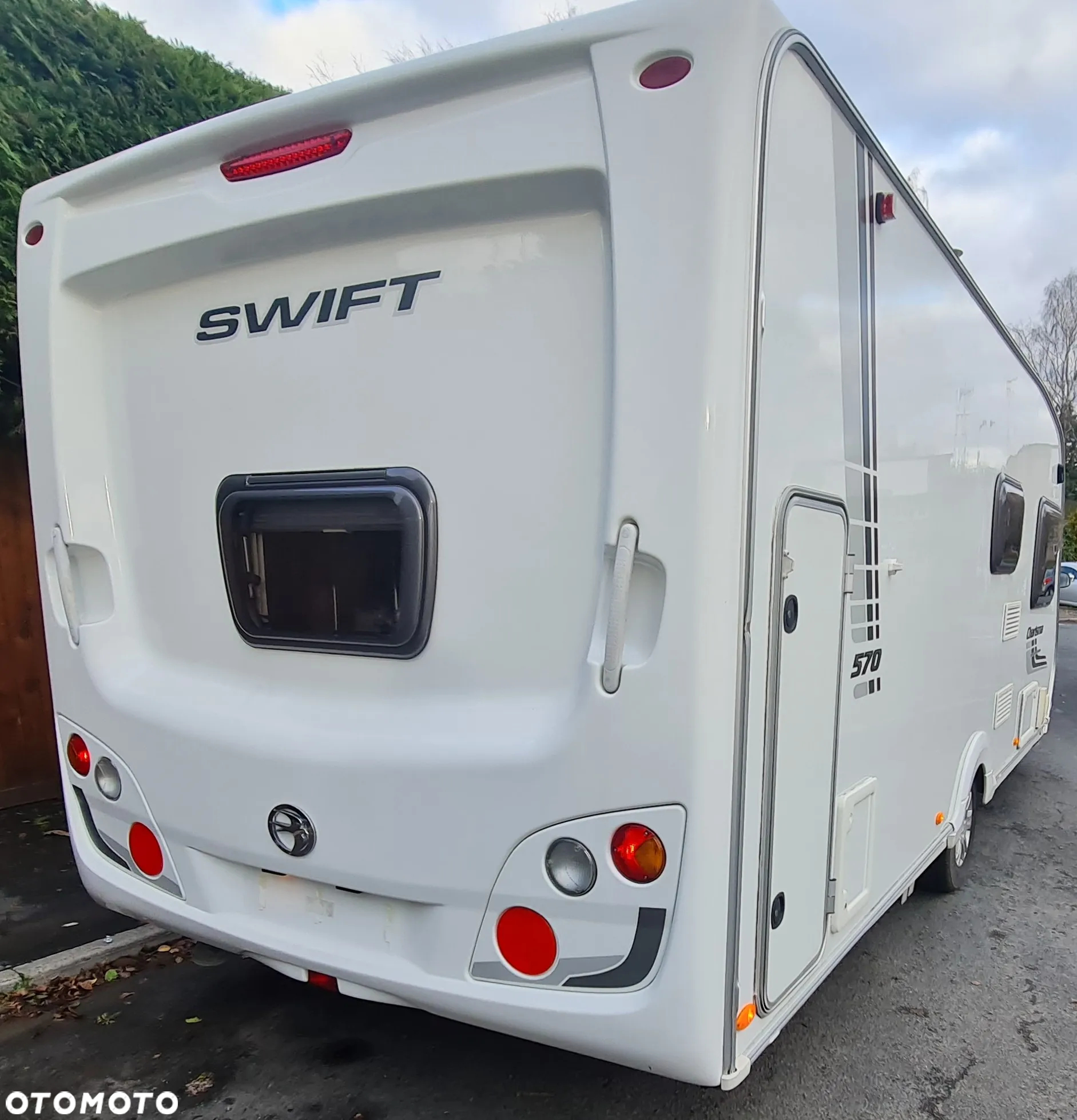 SWIFT CHARISMA 570 - 4