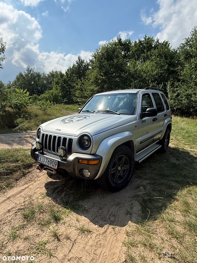 Jeep Cherokee - 3