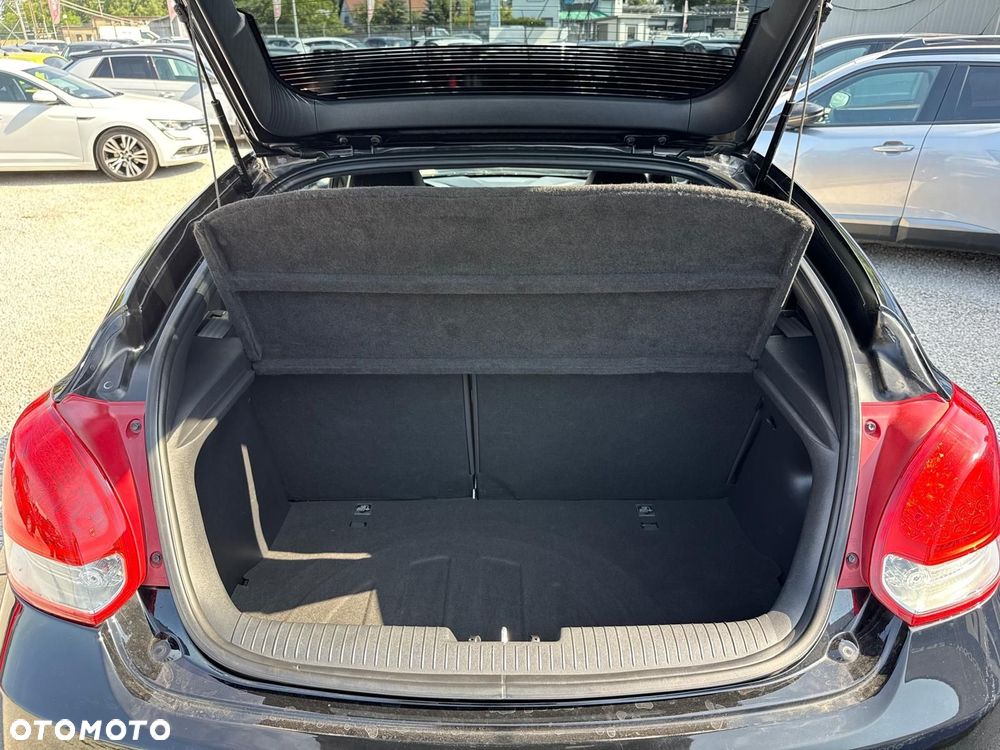 Hyundai Veloster - 29