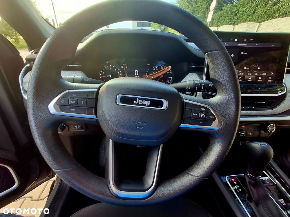 Jeep Compass - 22