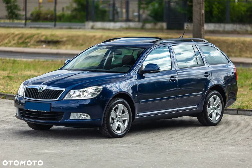Skoda Octavia 2.0 TDI DPF DSG Elegance - 2