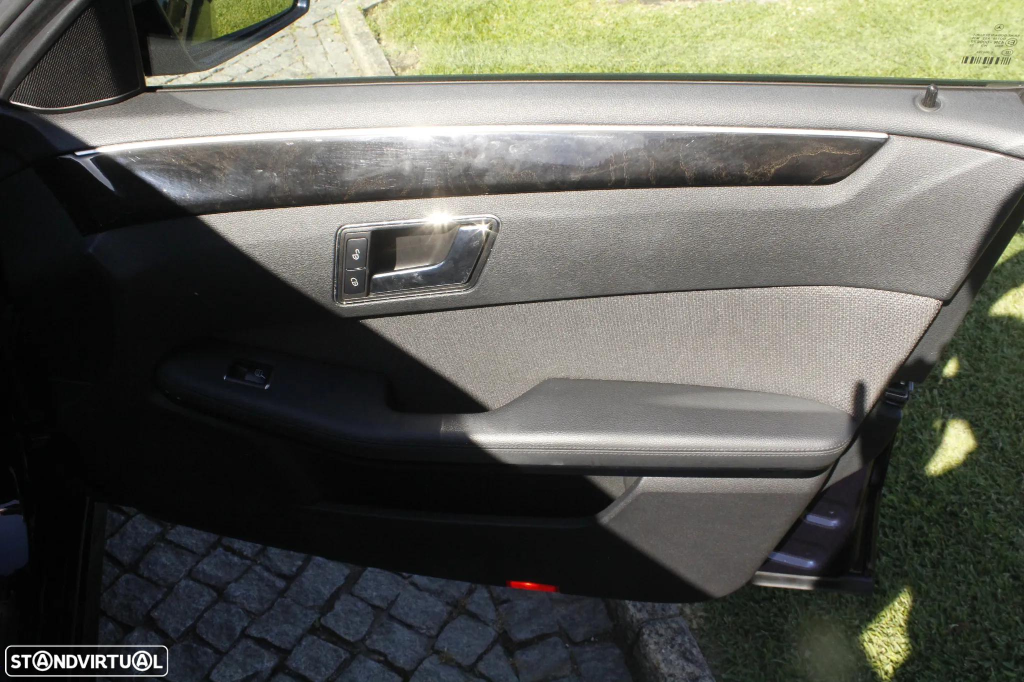 Mercedes-Benz E 250 BlueTEC Avantgarde - 28