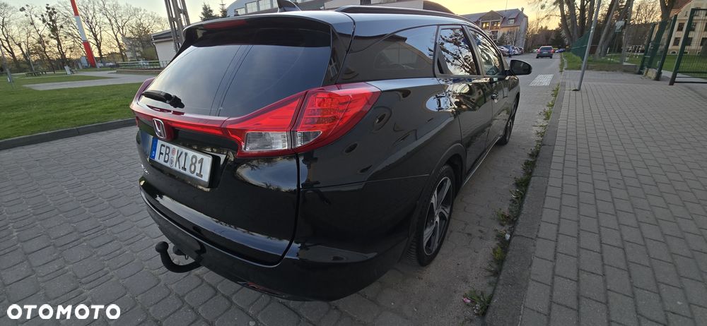 Honda Civic 1.6 i-DTEC Style Edition - 4