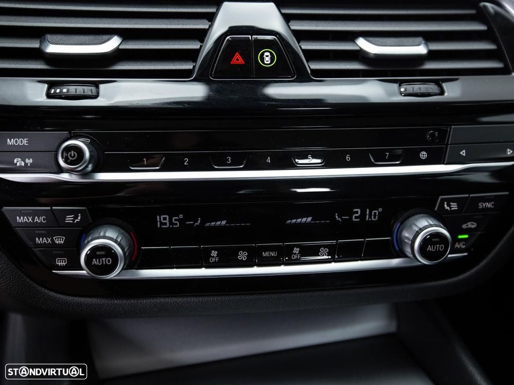BMW 520 e - 23
